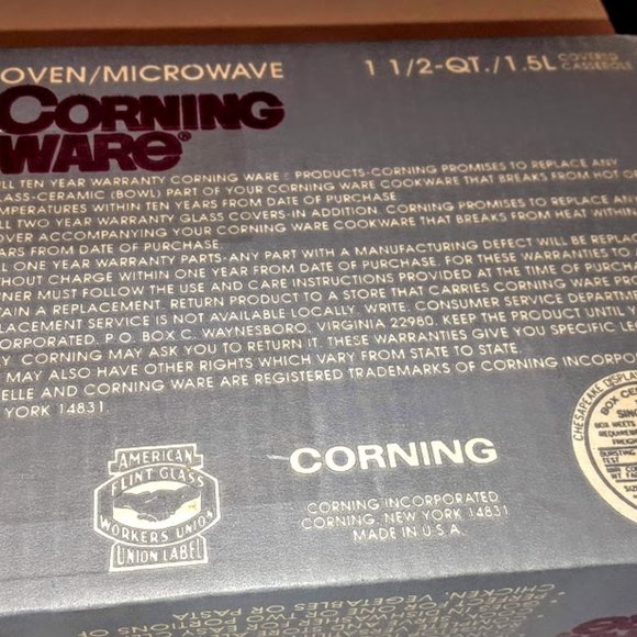 VINTAGE CORNINGWARE/NEW IN BOX!! FOREVER YOURS 1.5-quart Heart Dish w/lid - Picture 5 of 13